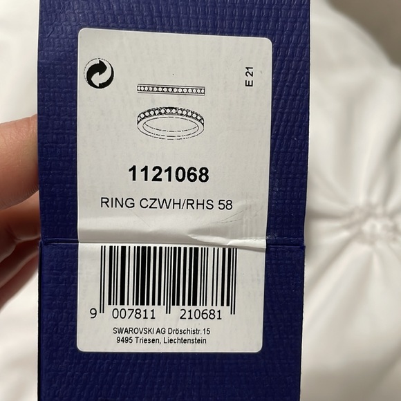 Swarovski Ring - Picture 5 of 6